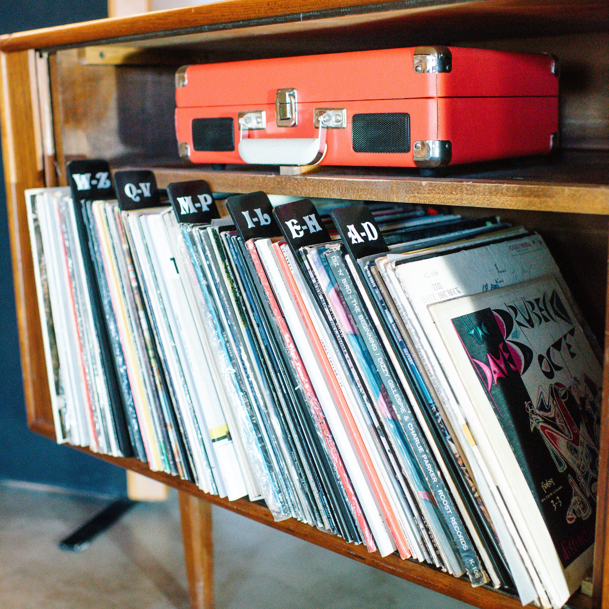 Record Dividers with Top Vertical use