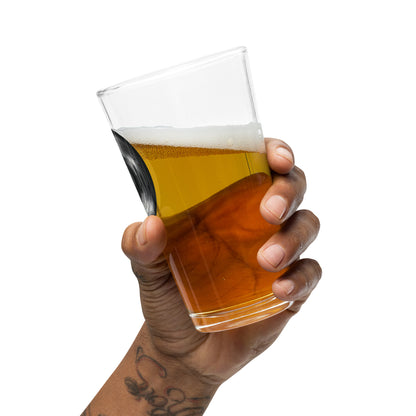 Shaker pint glass